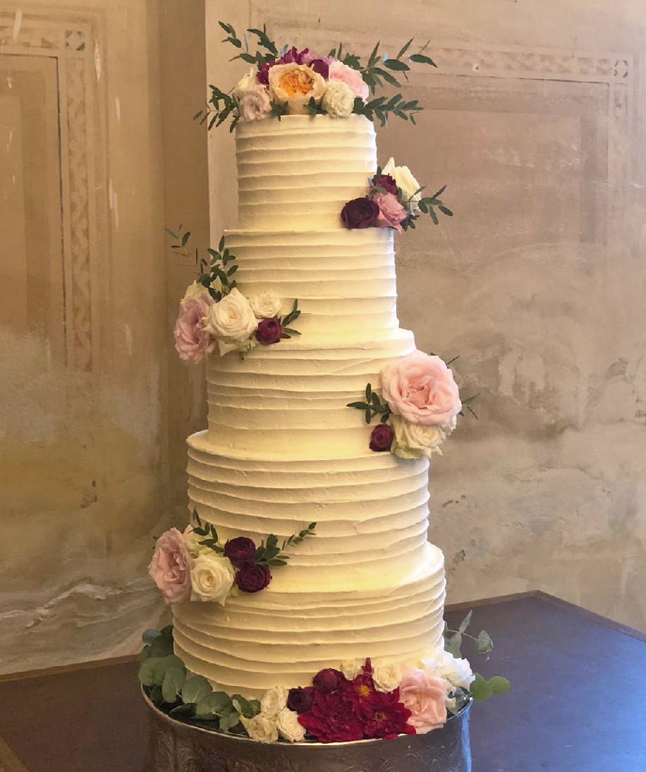 Torta nuziale elegante Treviso — Camelia Bakery